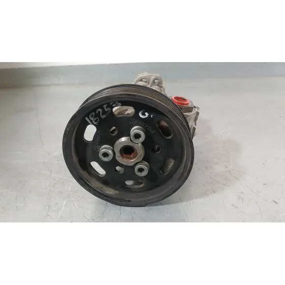 Bomba Direccion para Audi A3 (8L1)
