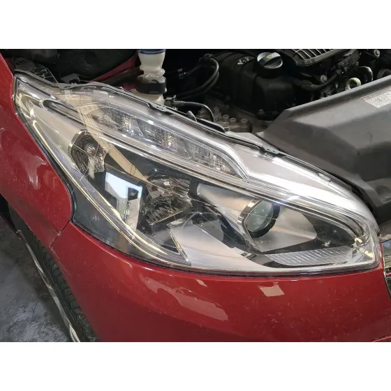 Faro Derecho para Peugeot 208 I (Ca_, Cc_)