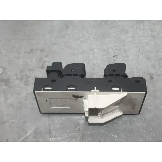 Mando Elevalunas Delantero Izquierdo para Hyundai I20 Iii (Bc3, Bi3)