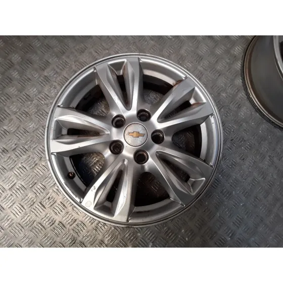 Juego Llantas Aluminio para Chevrolet Cruze Hatchback (J305)