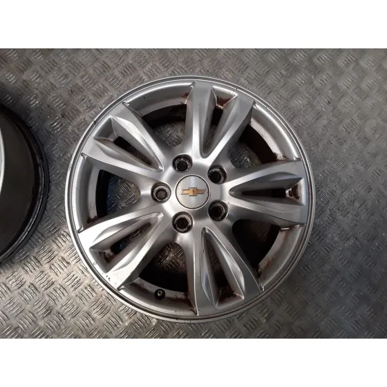 Juego Llantas Aluminio para Chevrolet Cruze Hatchback (J305)