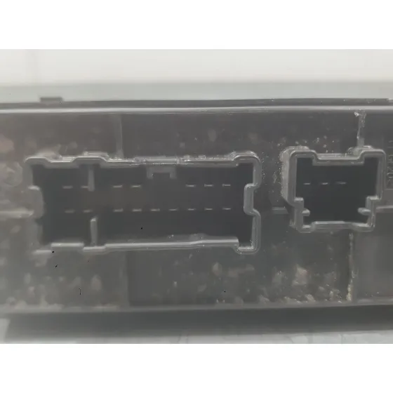 Mando Elevalunas Delantero Izquierdo para Nissan Juke (F15)