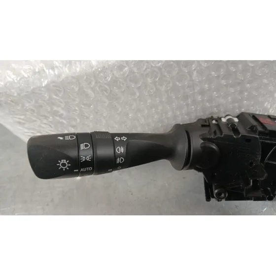 Mando Luces para Toyota Auris (_E18_)