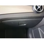 Guantera para Mercedes-Benz Cla Shooting Brake (X117)