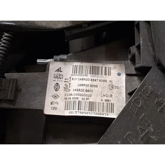 Faro Derecho para Renault Clio V (B7_)