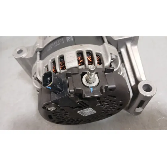 Alternador para Opel Astra K (B16)