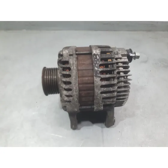 Alternador para Nissan Juke (F15)