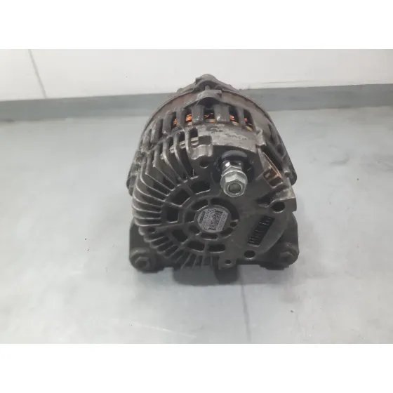 Alternador para Nissan Juke (F15)