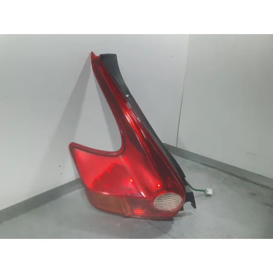 Piloto Trasero Izquierdo para Nissan Juke (F15)