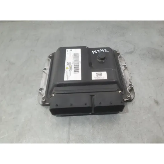 Centralita Motor Uce para Opel Astra J Sports Tourer (P10)