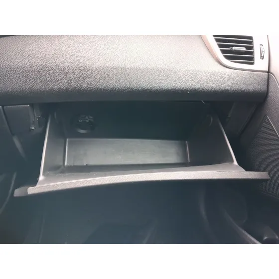 Guantera para Hyundai I30 (Gd)