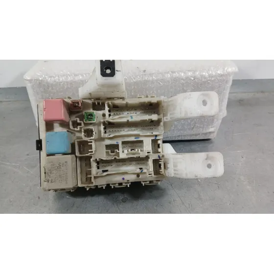 Caja Reles / Fusibles para Toyota Prius (Hw2)