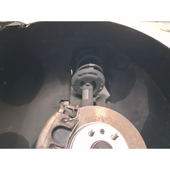 Plastico Pase Rueda Del. Izq. para Opel Astra K (B16)