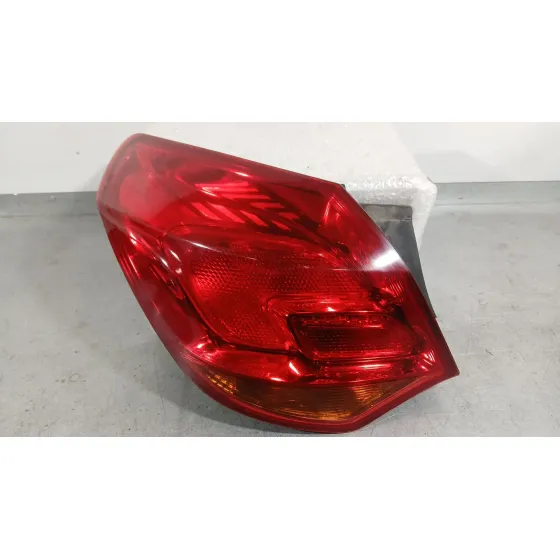 Piloto Trasero Izquierdo Exterior para Opel Astra J (P10)