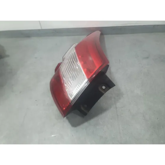 Piloto Trasero Izquierdo Exterior para Nissan Qashqai Ii (J11, J11_)