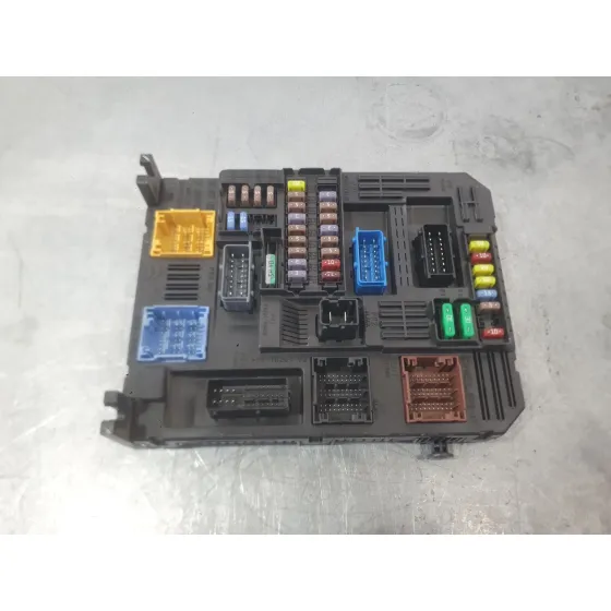 Caja Reles / Fusibles para Peugeot 208 Ii (Ub_, Up_, Uw_, Uj_)