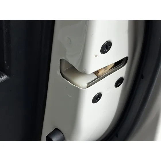 Cerradura Puerta Delantera Derecha para Mazda 3 (Bm, Bn)