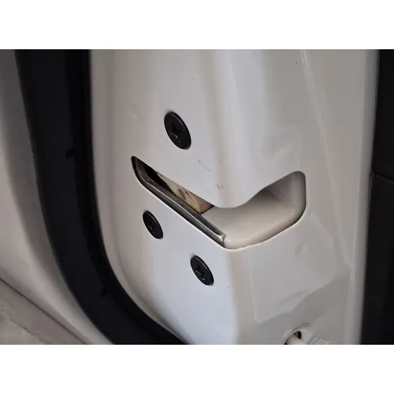 Cerradura Puerta Trasera Izquierda para Mazda 3 (Bm, Bn)