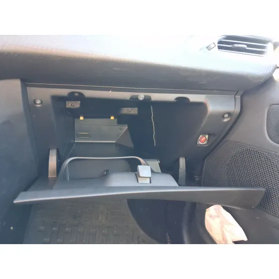 Guantera para Peugeot 2008 I (Cu_)