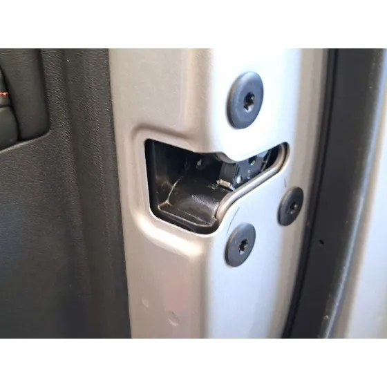 Cerradura Puerta Delantera Derecha para Mg Mg 3 (5Lfp)