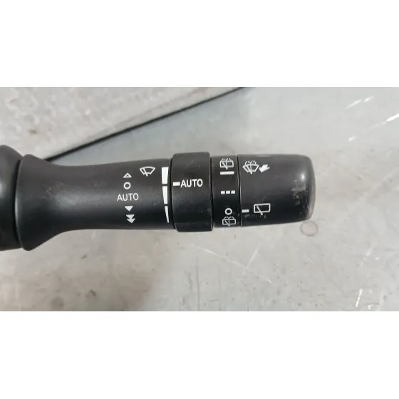 Mando Limpia para Toyota Yaris (_P13_)