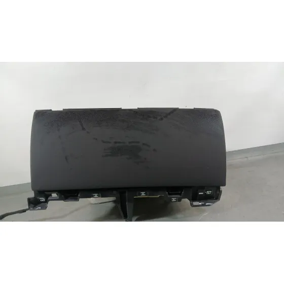 Tapa Guantera para Tesla Model Y