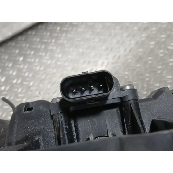 Maneta Exterior Delantera Izquierda para Tesla Model Y