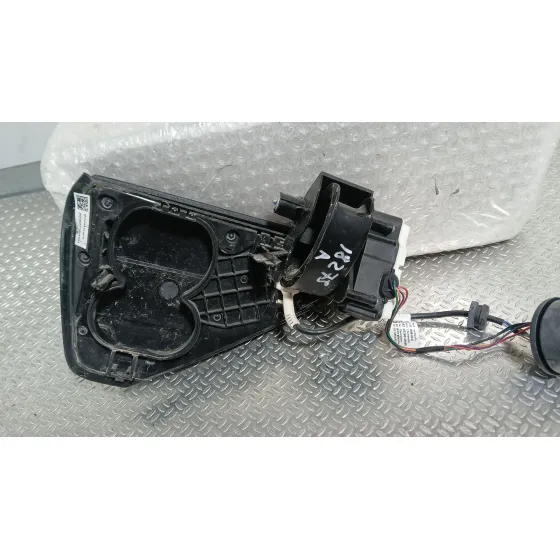 Tapa Exterior Combustible para Tesla Model Y
