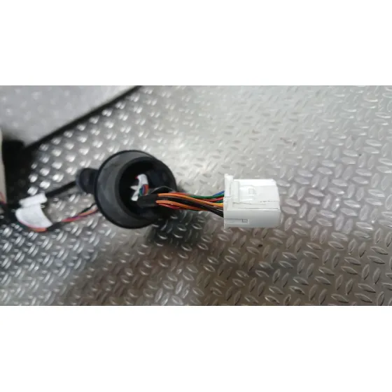 Tapa Exterior Combustible para Tesla Model Y