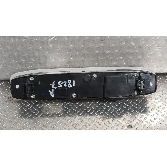 Warning para Tesla Model Y