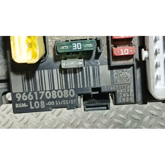 Caja Reles / Fusibles para Citroën C4 Picasso I Monospace (Ud_)
