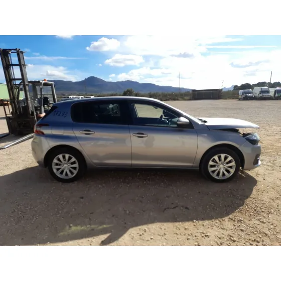 Peugeot 308 II (LB_, LP_, LW_, LH_, L3_) 2014