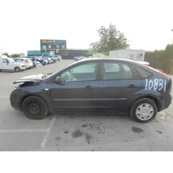 FORD FOCUS BERLINA (CAP) '2006 AMBIENTE (D) GRIS OSCURO
