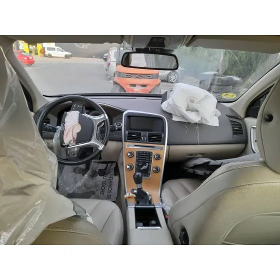 VOLVO XC60 '2011 KINETIC AWD NEGRO