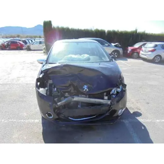 PEUGEOT 208 '2015 ACTIVE NEGRO