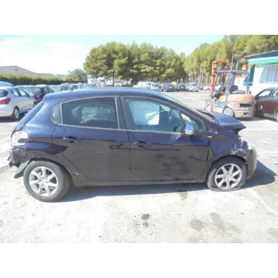 PEUGEOT 208 '2015 ACTIVE NEGRO