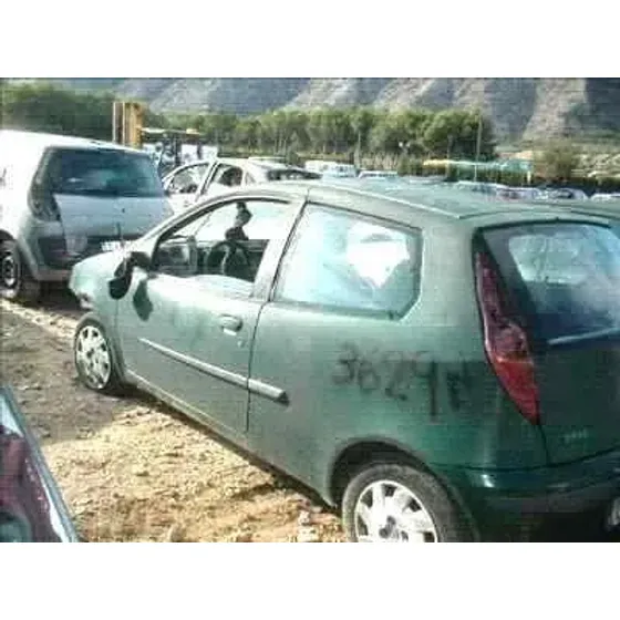FIAT PUNTO BERLINA (188) '1999 1.2 8V ELX (I) VERDE