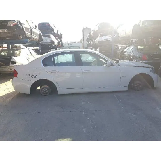 BMW SERIE 3 BERLINA (E90) '2006 325I BLANCO
