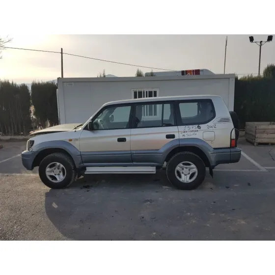 TOYOTA LAND CRUISER (J9) '2002 D4-D VX (5-PTAS.) GRIS