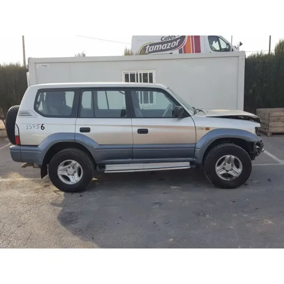 TOYOTA LAND CRUISER (J9) '2002 D4-D VX (5-PTAS.) GRIS