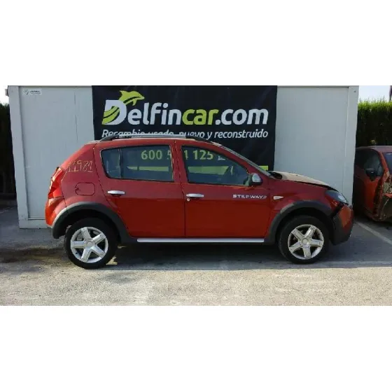DACIA SANDERO '2011 STEPWAY ROJO