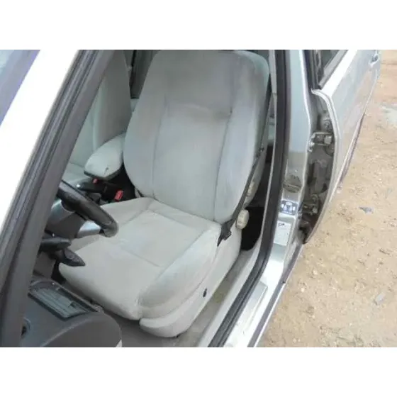 FORD MONDEO BERLINA (GE) '2000 GHIA GRIS