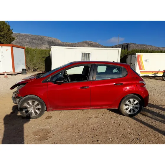 Peugeot 208 I (CA_, CC_) 2012