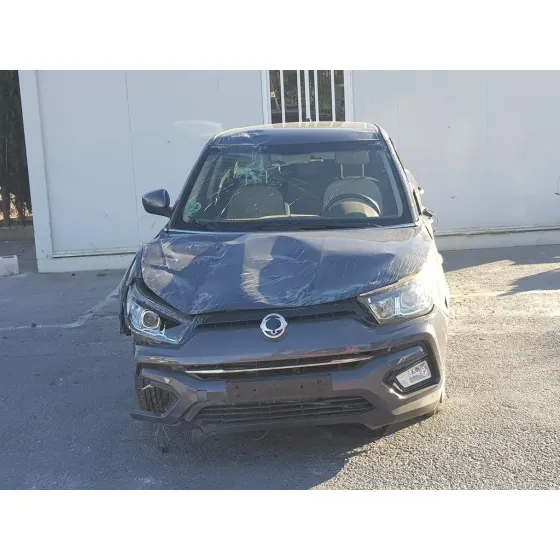SSANGYONG TIVOLI '2018 LIMITED 4X2 GRIS OSCURO