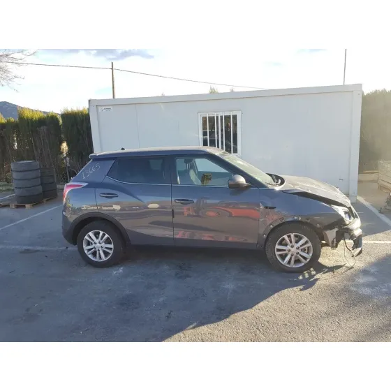 SSANGYONG TIVOLI '2018 LIMITED 4X2 GRIS OSCURO