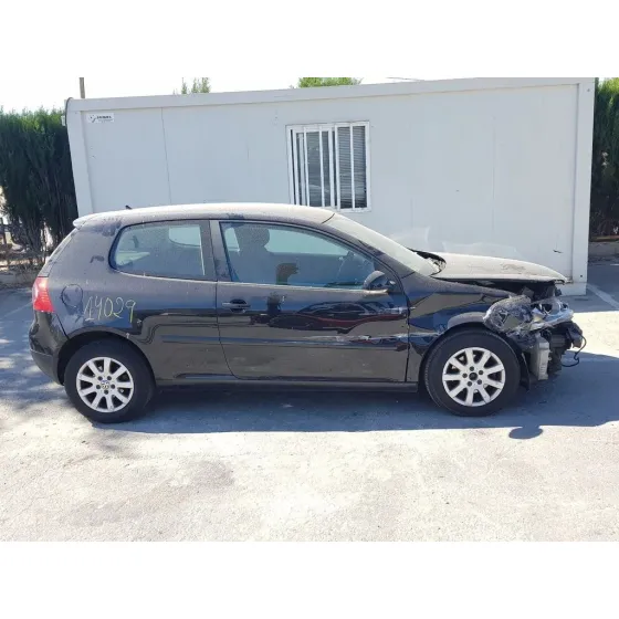 VOLKSWAGEN GOLF V BERLINA (1K1) '2008 HIGHLINE NEGRO