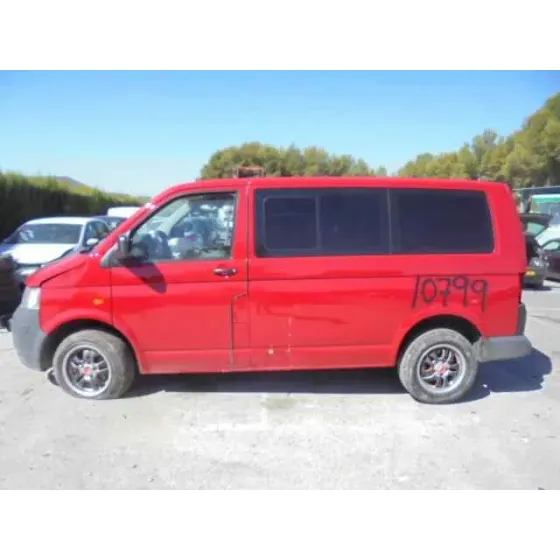 VOLKSWAGEN T5 TRANSPORTER/FURGONETA '2007 COMBI ROJO