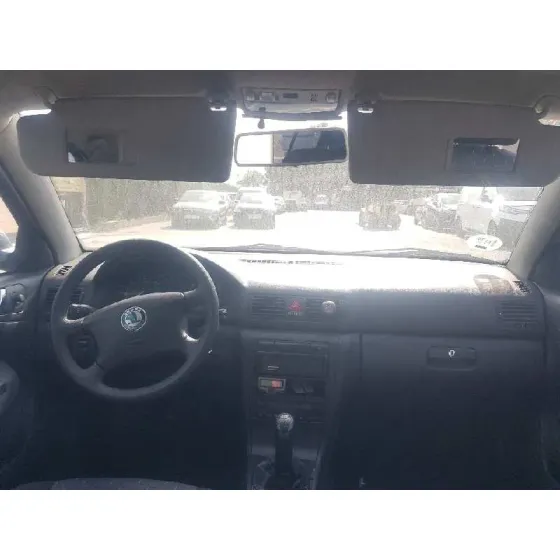 SKODA OCTAVIA BERLINA (1U2) '2006 TOUR GRIS
