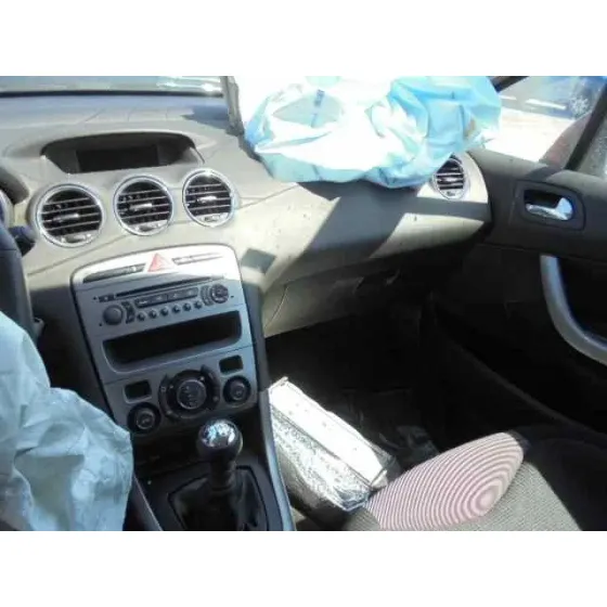PEUGEOT 308 '2011 CONFORT ROJO