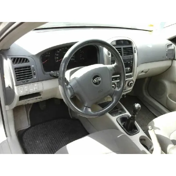 KIA CERATO '2006 1.6CRDI GRIS